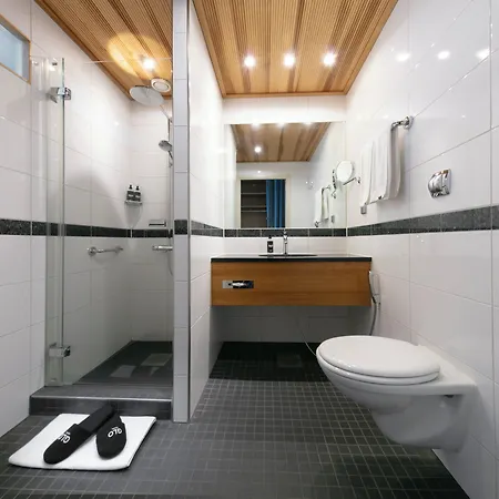 Hotel Comfort Sello 4*