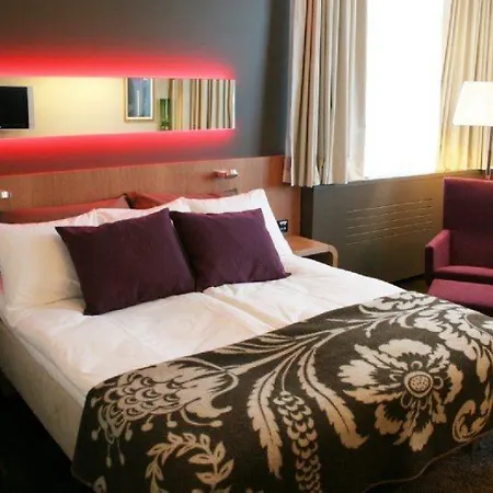 Hotel Comfort Sello 4*
